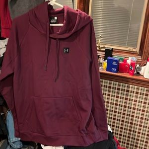 Mens Under Armour sweatshirt